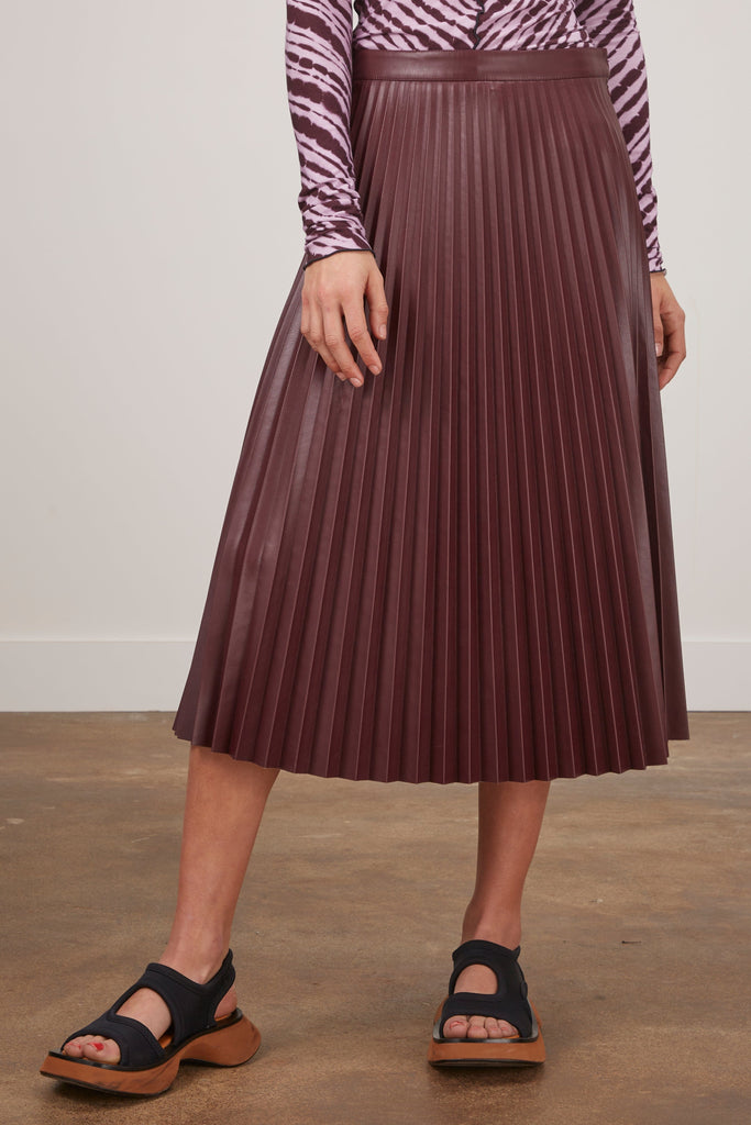 Faux Leather Pleated Skirt in Plum