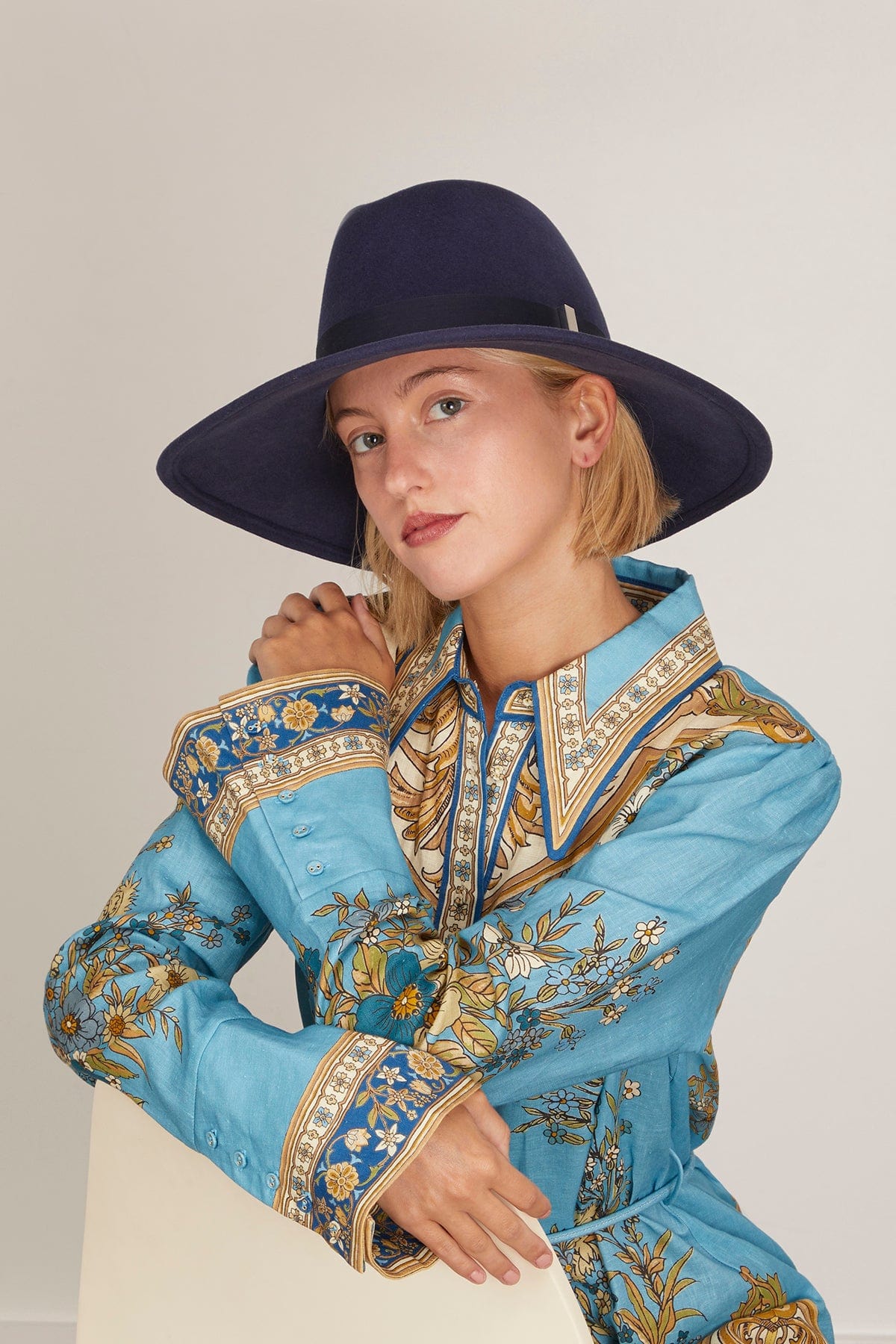 Gigi Burris Requiem Hat in Navy Cashmere