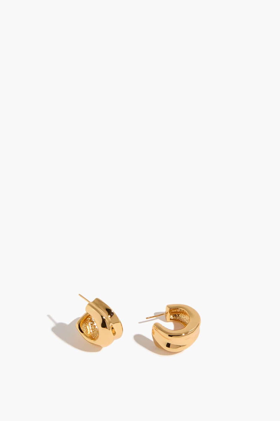 Lizzie Fortunato Earrings Onda Hoops in Gold Lizzie Fortunato Onda Hoops in Gold