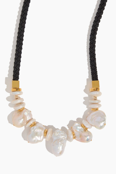 Lizzie Fortunato Necklaces Plaza Pearl Collar in Black Lizzie Fortunato Plaza Pearl Collar in Black