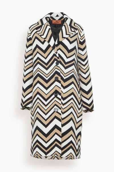 Coat in Zigzag Beige/White/Black