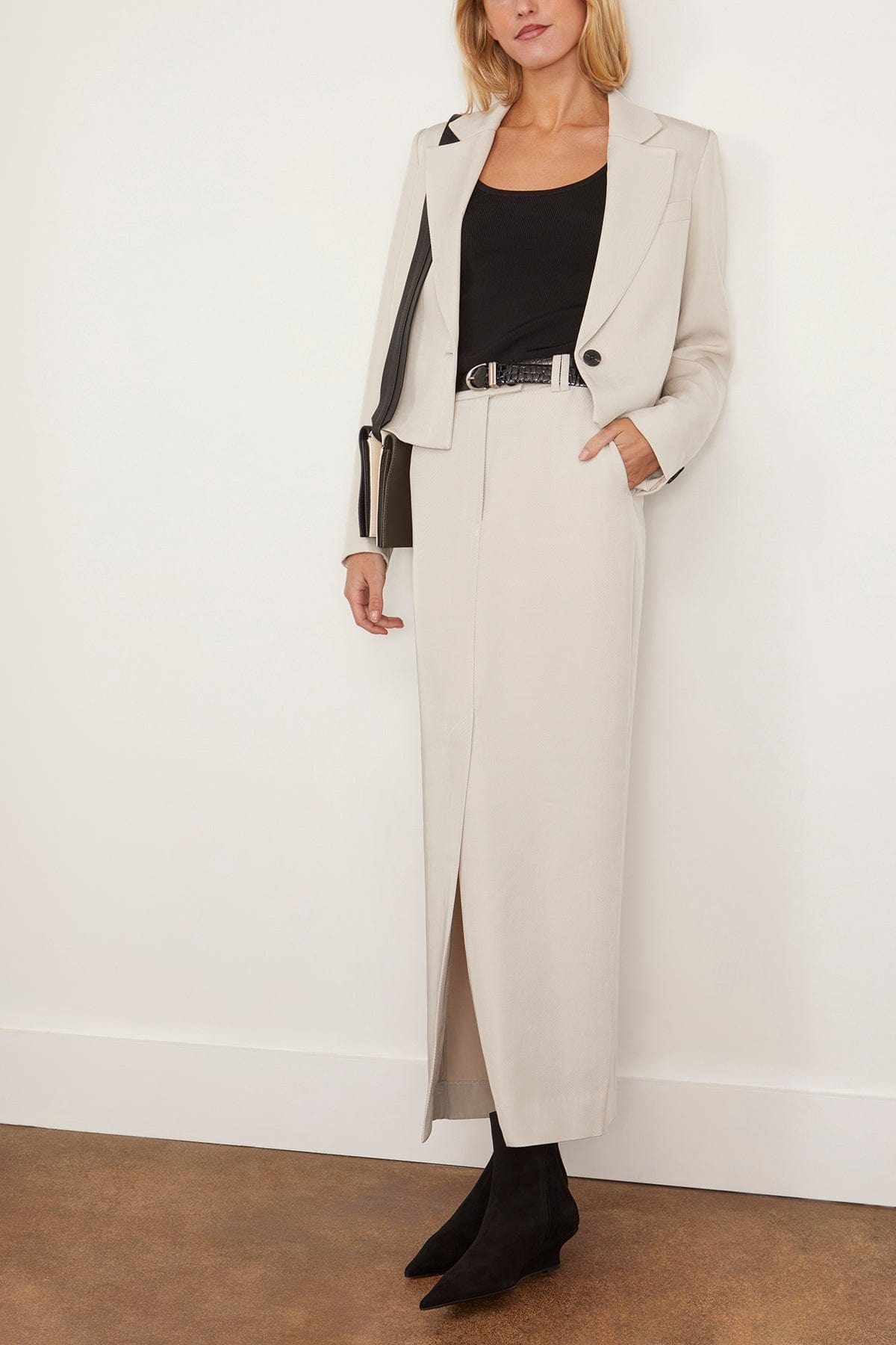 A.Emery Skirts Larley Skirt in Oyster A.Emery Larley Skirt in Oyster