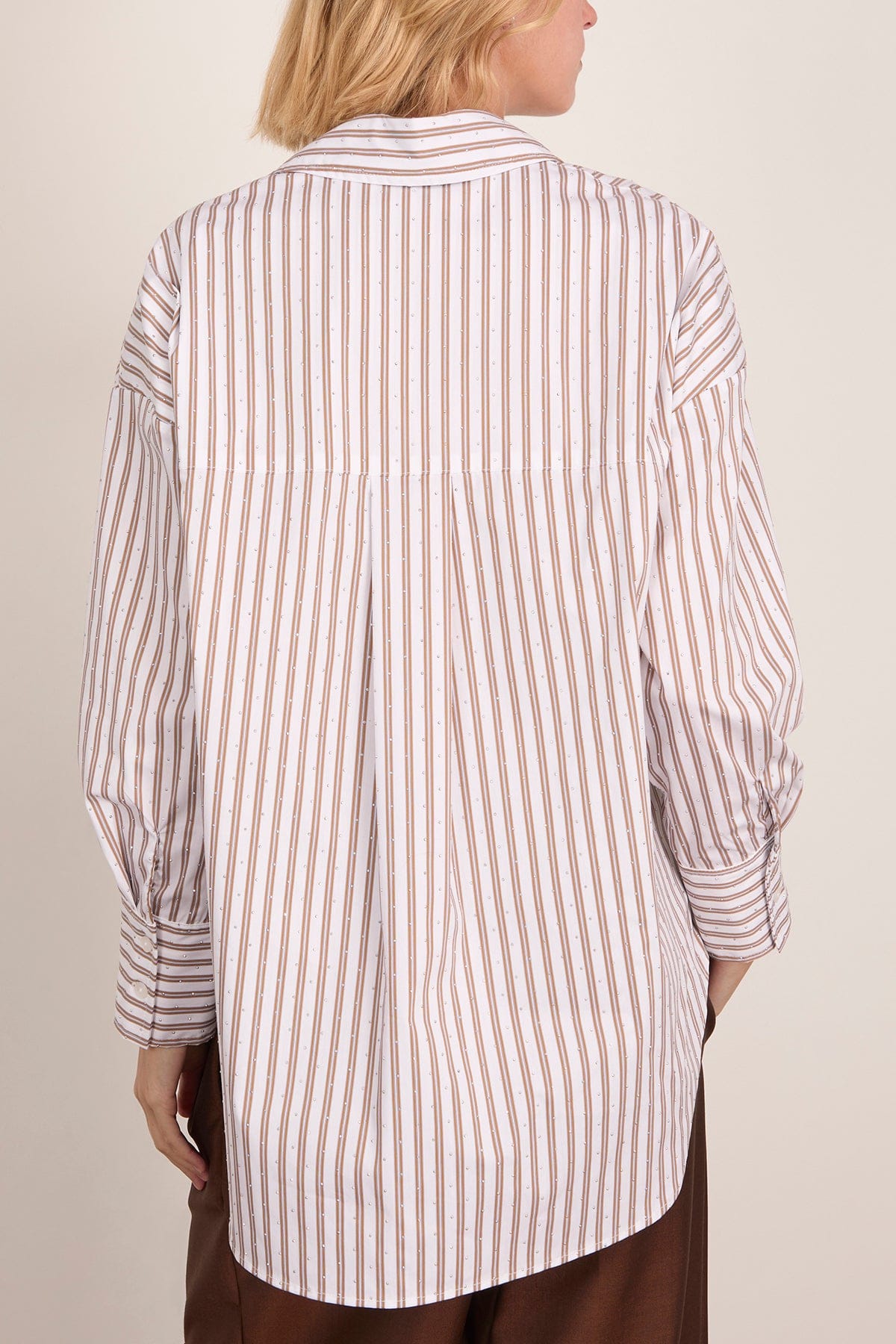 Hampden Clothing Frankie Rhinestud Shirt in Walnut/White