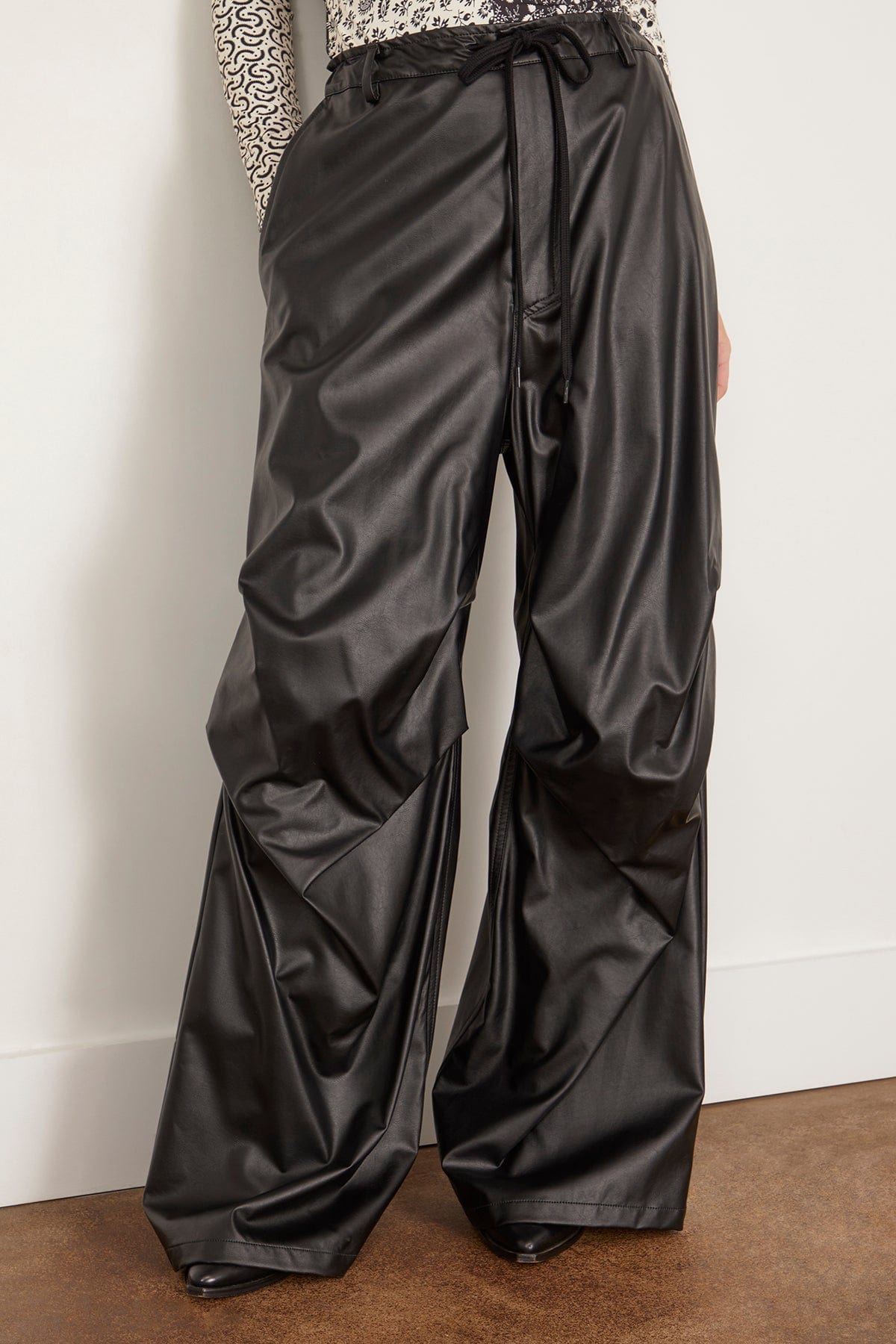 MM6 Maison Margiela Pants Faux Leather Pant in Black MM6 Maison Margiela Faux Leather Pant in Black