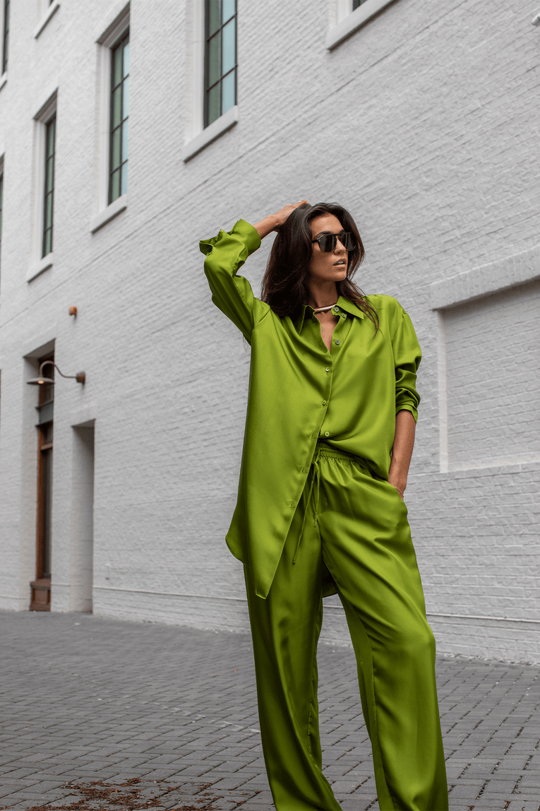 Rohe Relaxed Silk Trousers in Garden Green