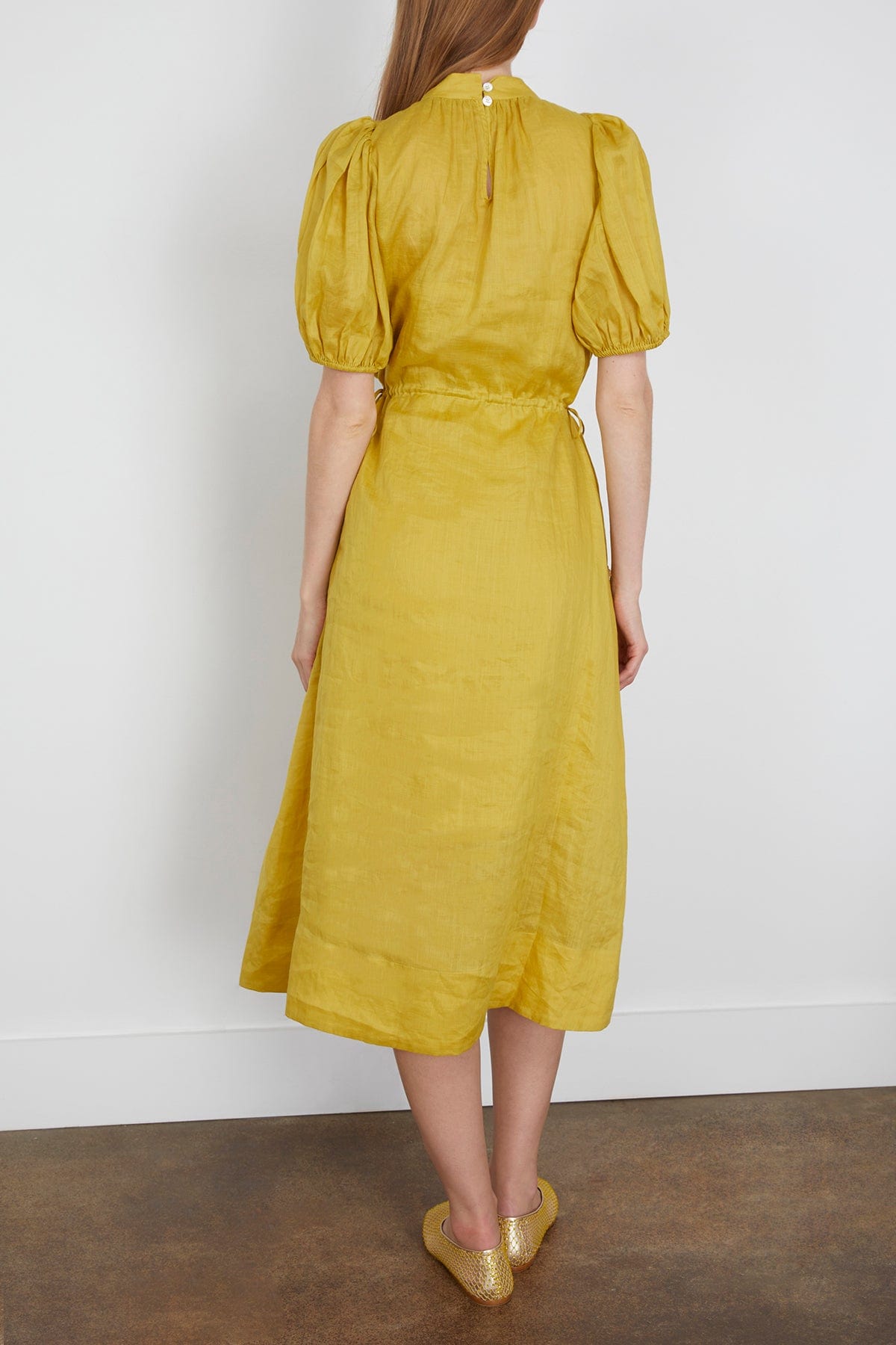 Sea Anise Solid Puff Sleeve Midi Dress in Chartreuse