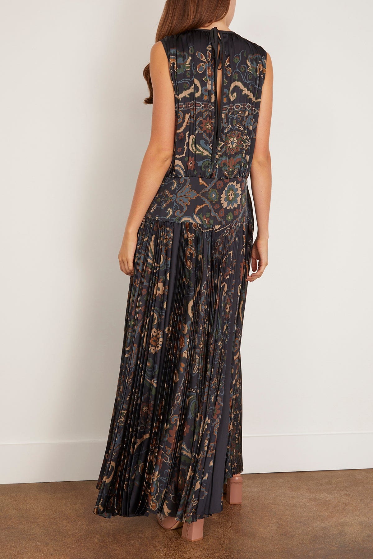 Sacai - Sacai Floral Print Dress in Navy 2 / S - Hampden Clothing Sacai - Sacai Floral Print Dress in Navy 2 / S - Hampden Clothing