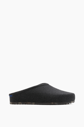 The Casual Clog in Soft Black