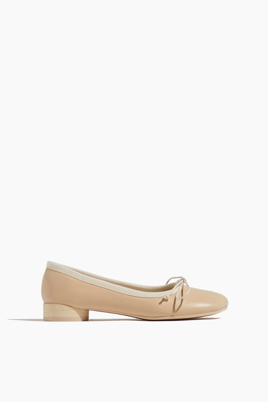 MM6 Maison Margiela Ballet Flats Ballet Shoes in Nude