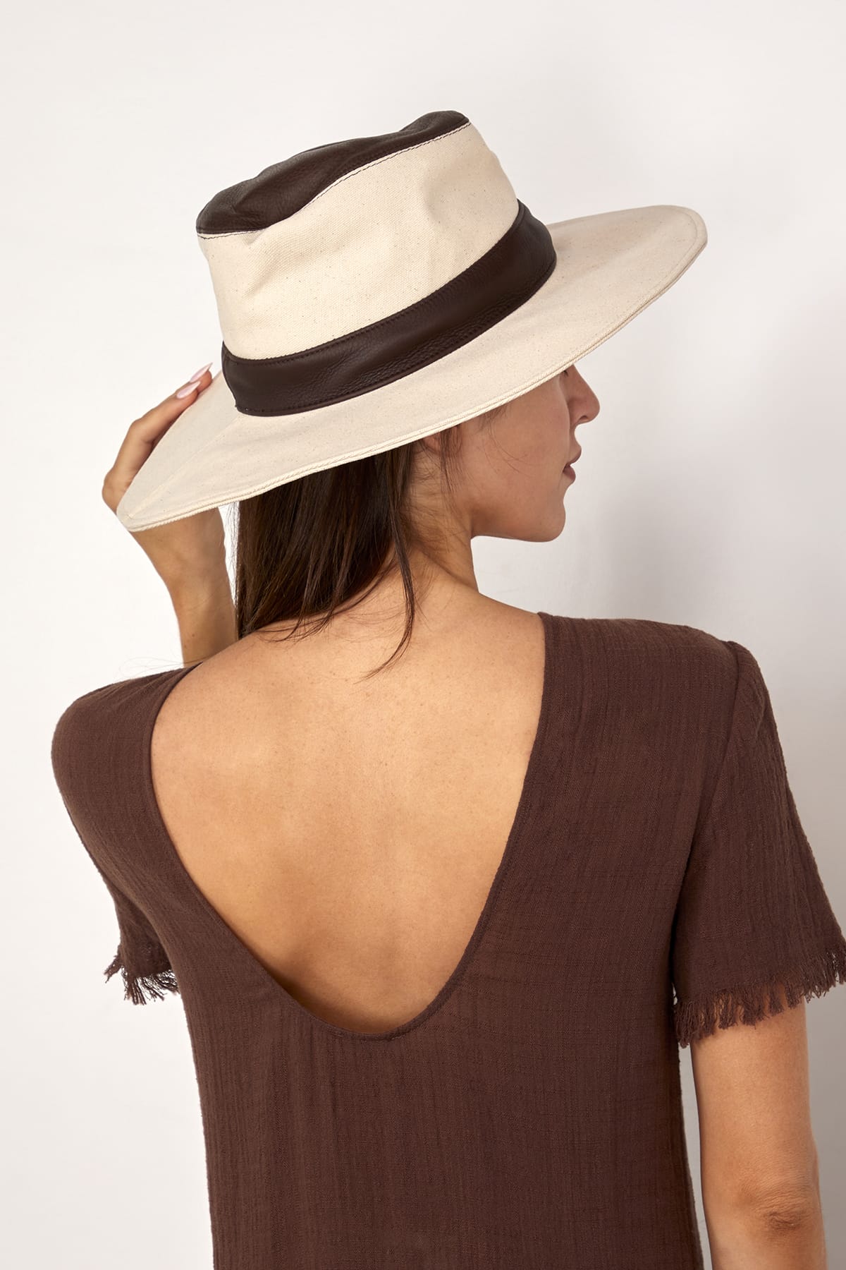 Gigi Burris Liora Hat in Natural/Black