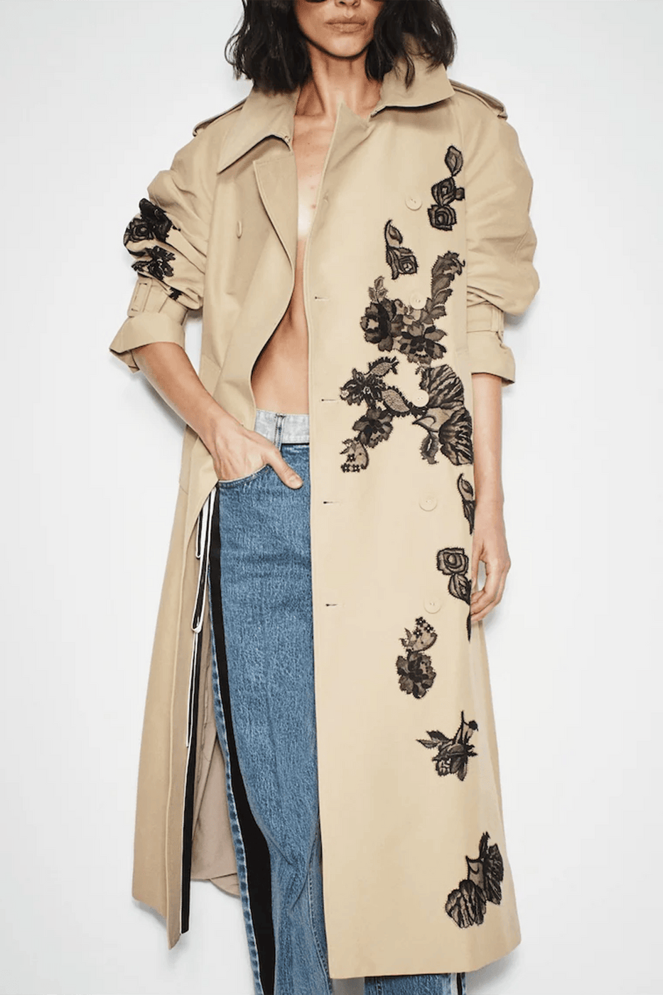 Hellessy Vaughn Trench in Beige