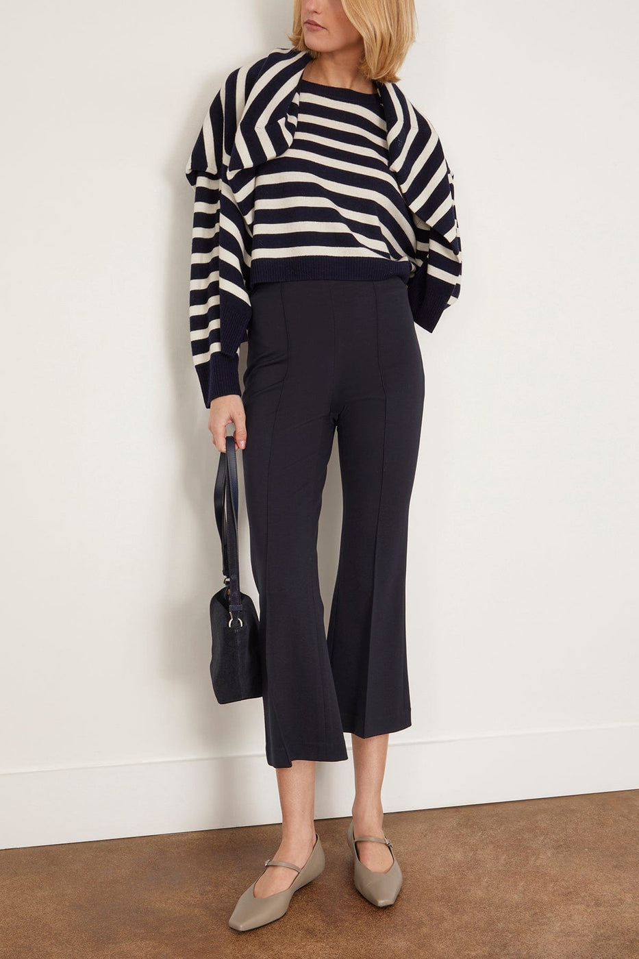 LAFATA Pants Cropped Flare Trouser in Navy LAFATA Cropped Flare Trouser in Navy