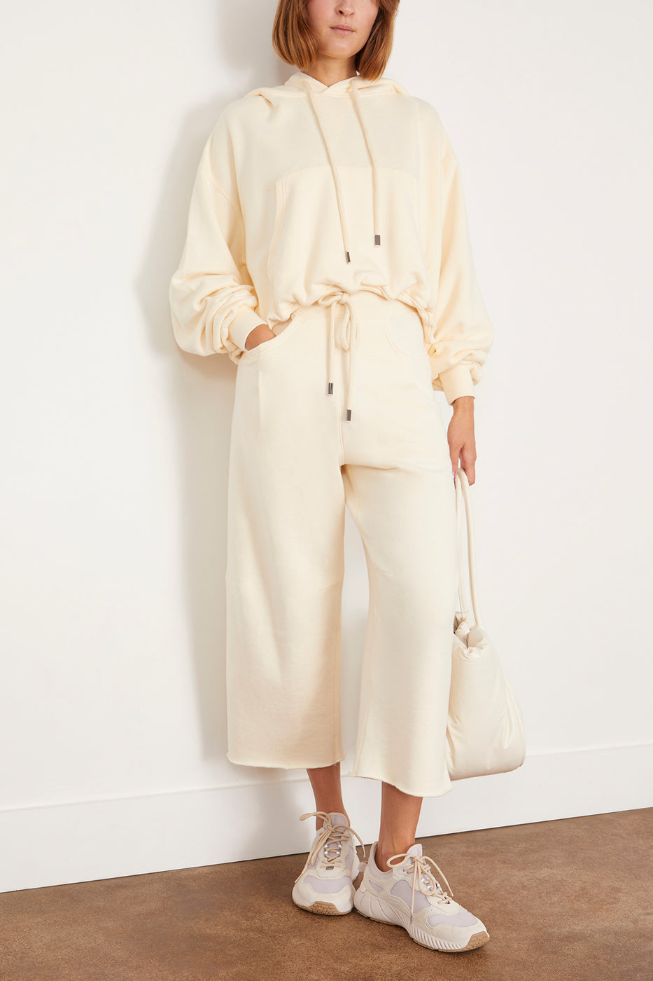 Cropped Pleated Sweatpant in Natural