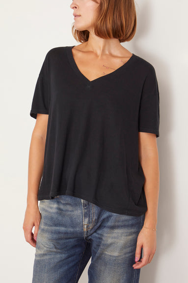 R13 Tops V-Neck Boxy Seamless T-Shirt in Black R13 V-Neck Boxy Seamless T-Shirt in Black