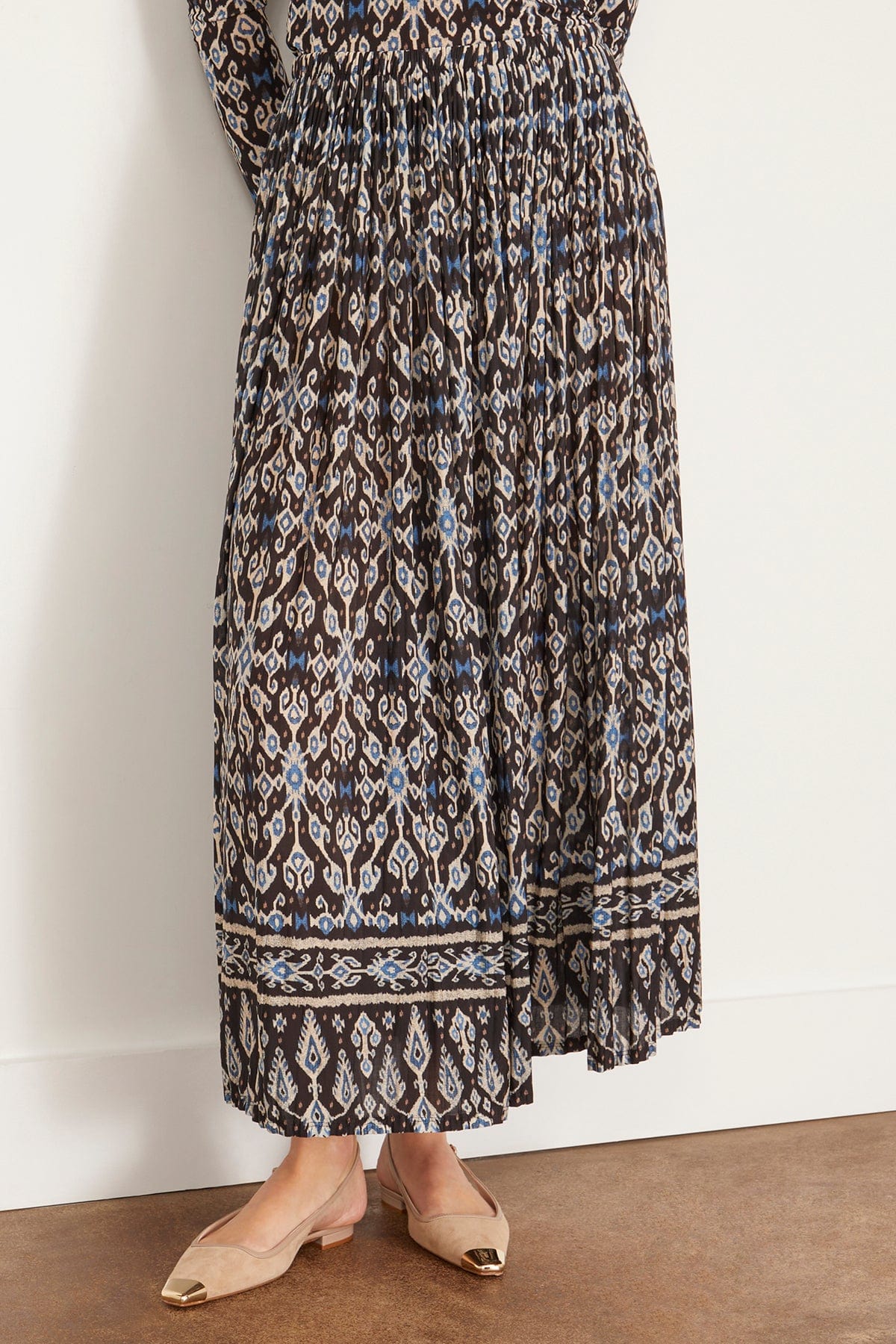 Ulla Johnson Skirts Juni Skirt in Obsidian Ulla Johnson Juni Skirt in Obsidian