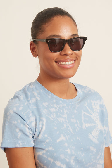 Chimi Sunglasses #007 Black Sunglasses in Berry