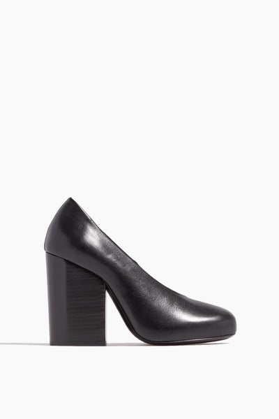 Heeled Pumps in Black