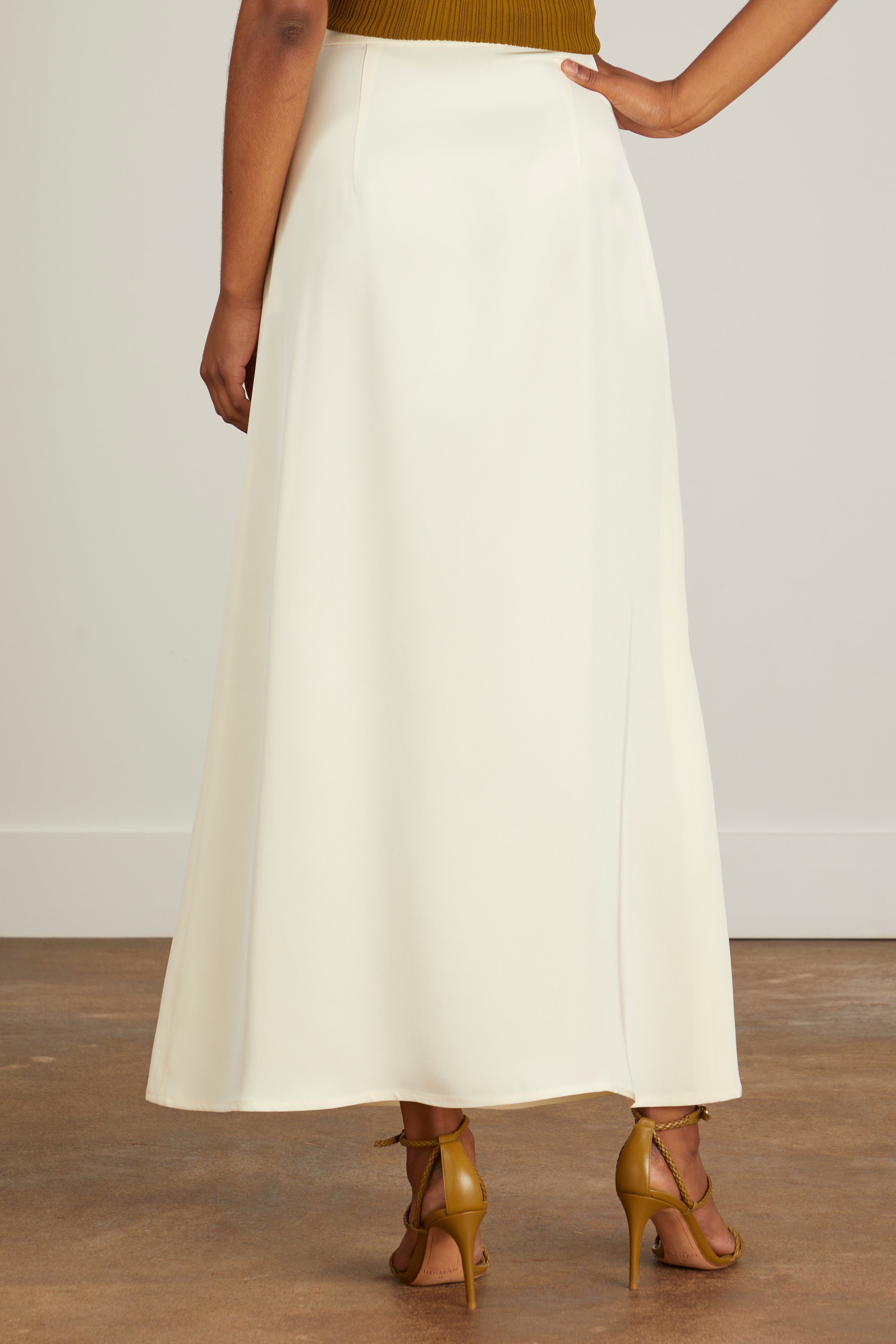 La Collection Skirts Elisabeth Skirt in Off White La Collection Elisabeth Skirt in Off White