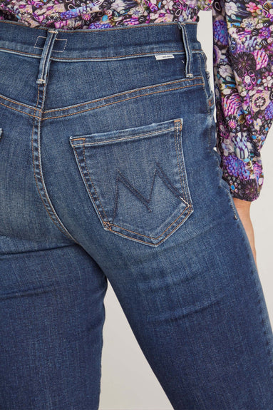 MOTHER Jeans The Swooner Rascal Ankle Jean in Don't Mind Me MOTHER The Swooner Rascal Ankle Jean in Don't Mind Me
