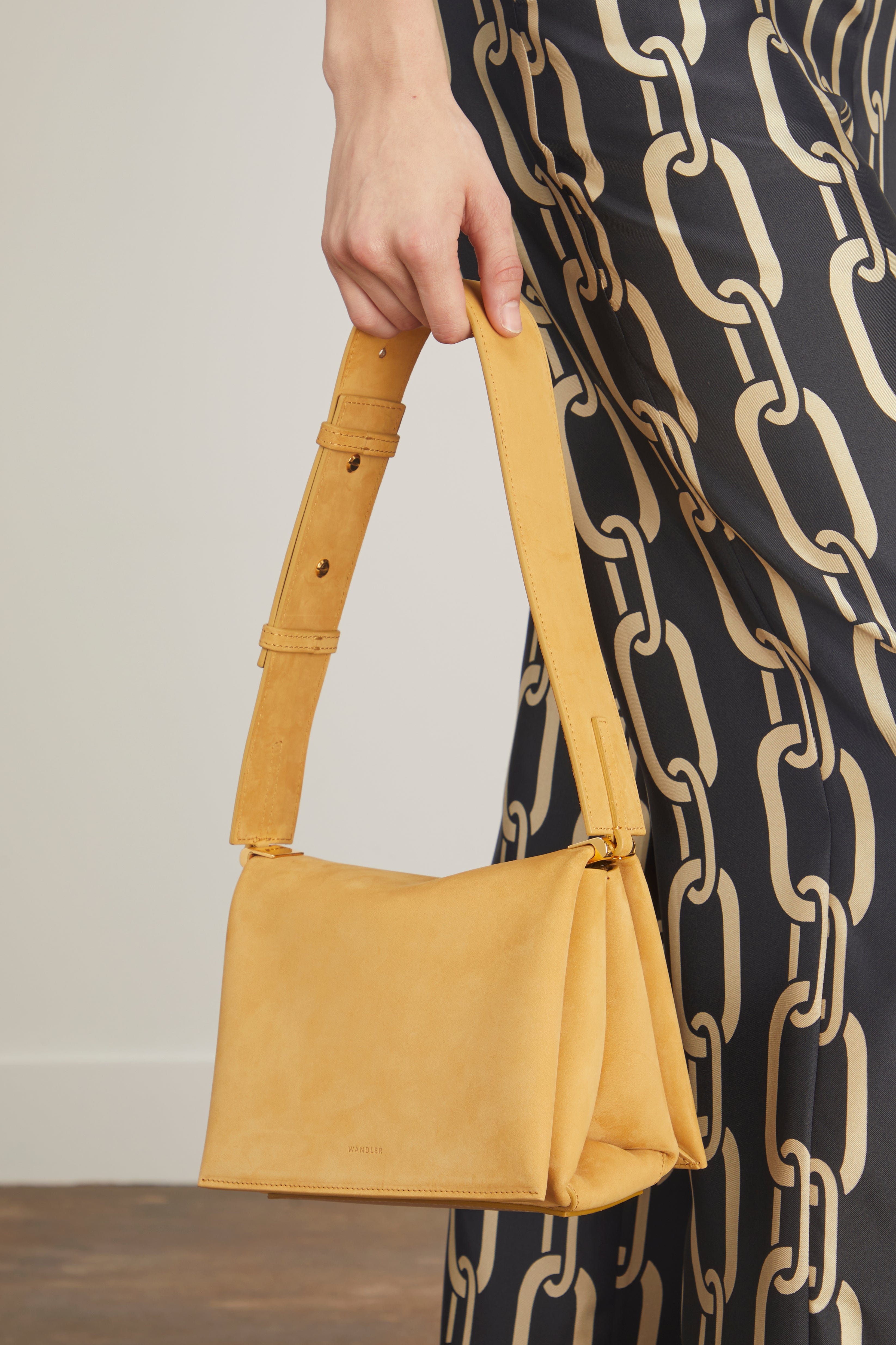Wandler Shoulder Bags Uma Shoulder Box in Soft Woody Wandler Uma Shoulder Box in Soft Woody